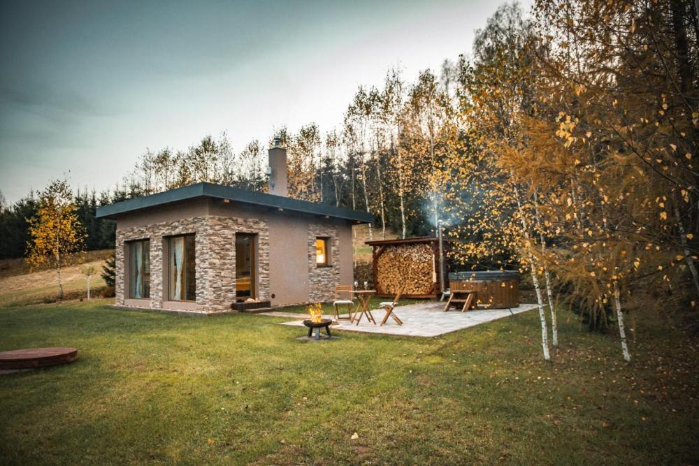 Appartement Glamping Vyhlidka à Chvalec Extérieur photo